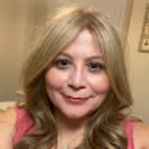 Meet your Posher, Caroline